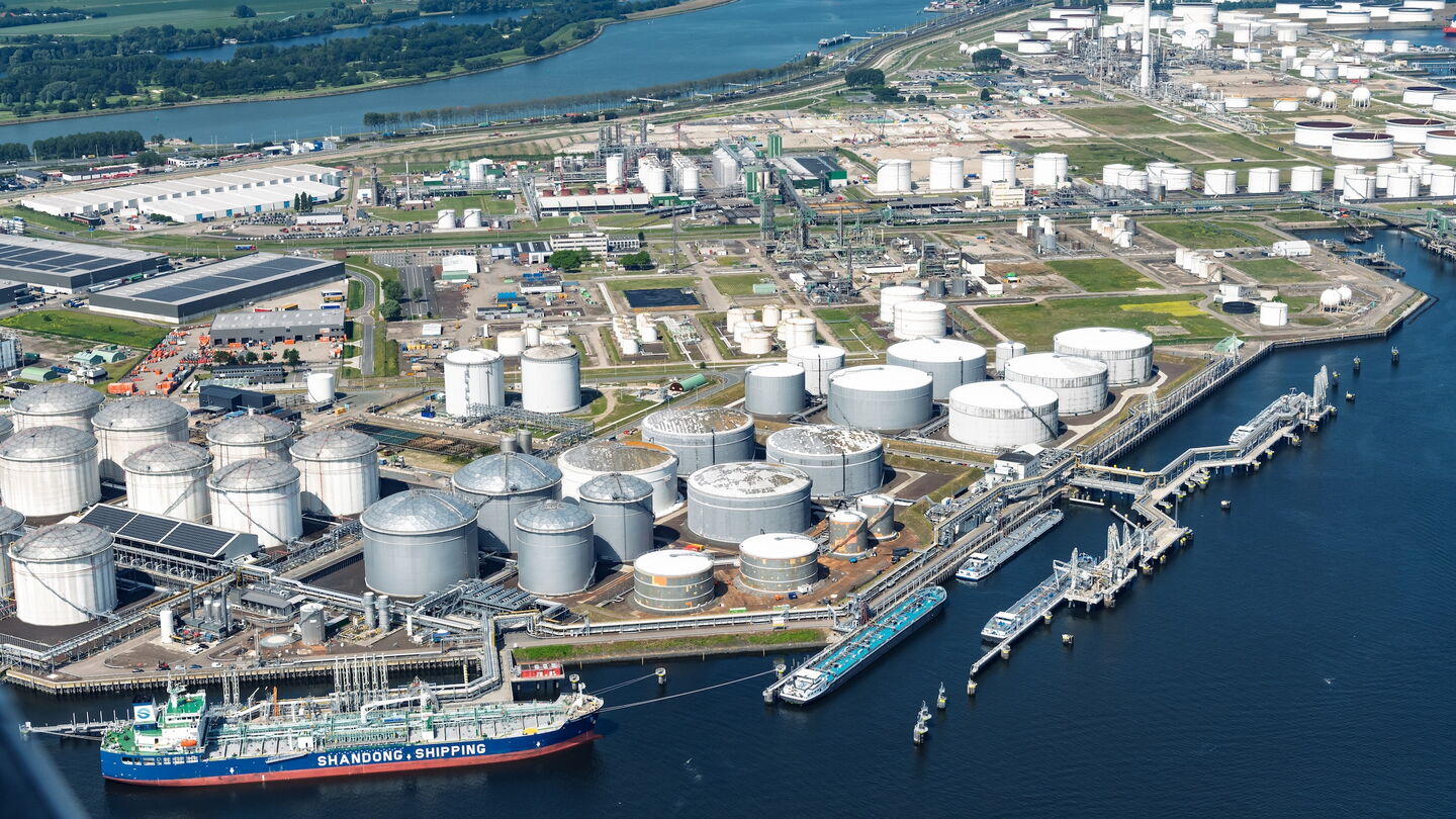 europoort-tank.jpg