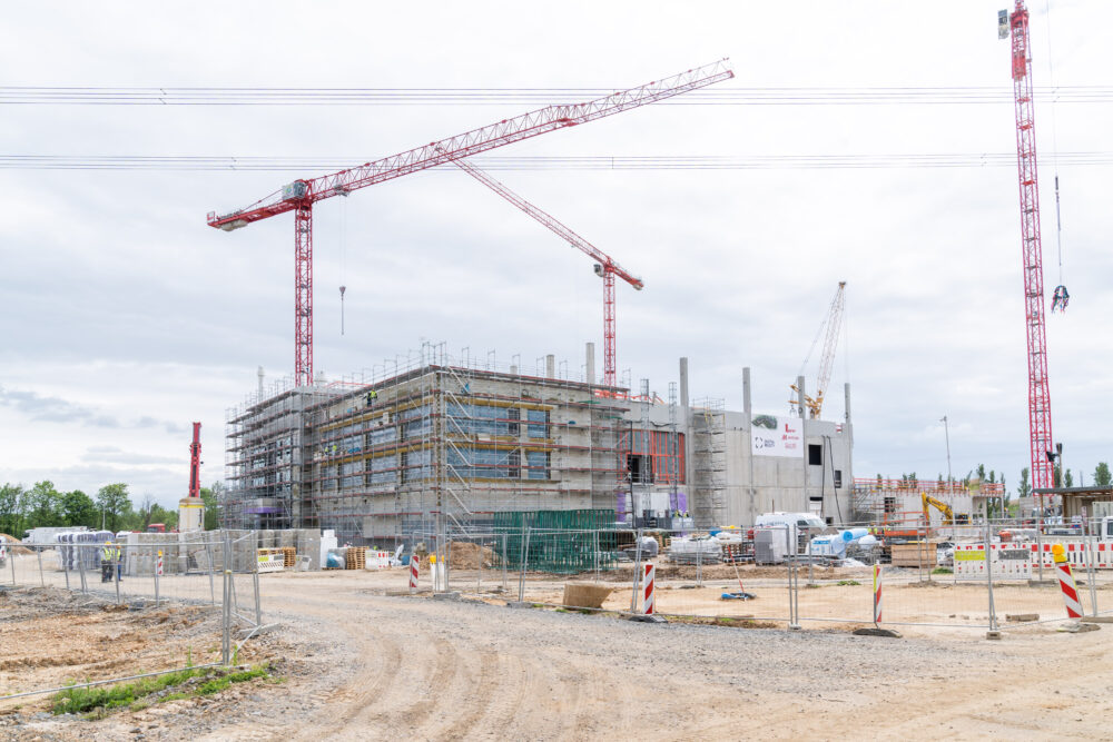 HVAC and piping system construction - Industrycore.